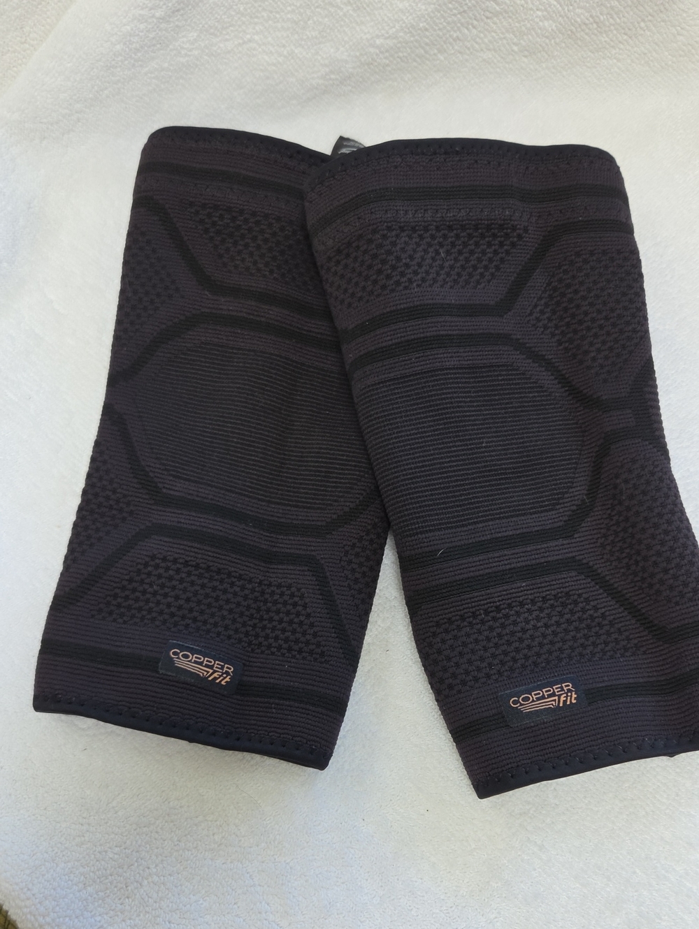 Copper Fit Women's Black Compression Knee Sleeves (2) Sz S/M